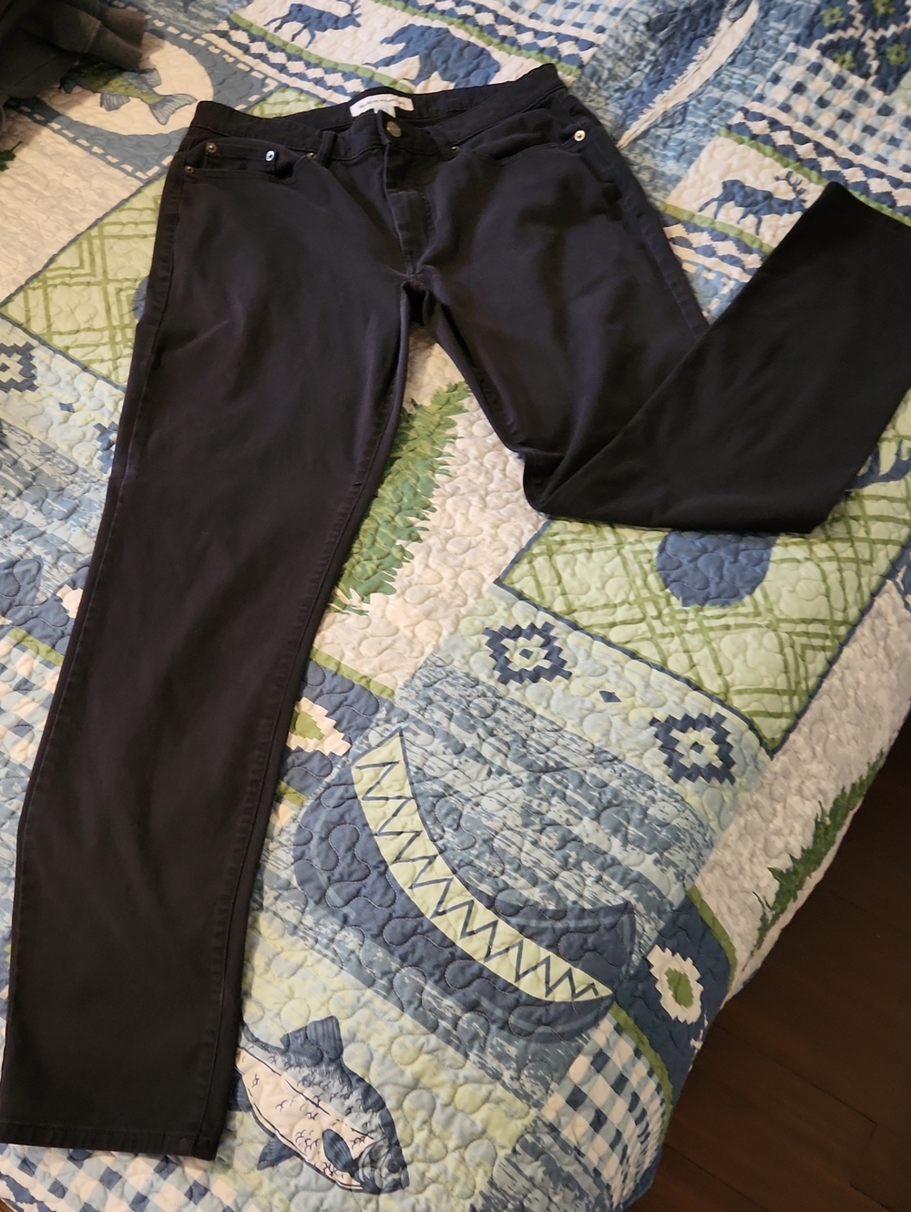 Amazon Essentials Slim Chinos